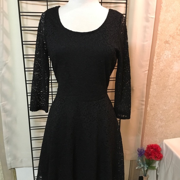 Little black dress - Picture 2 of 7